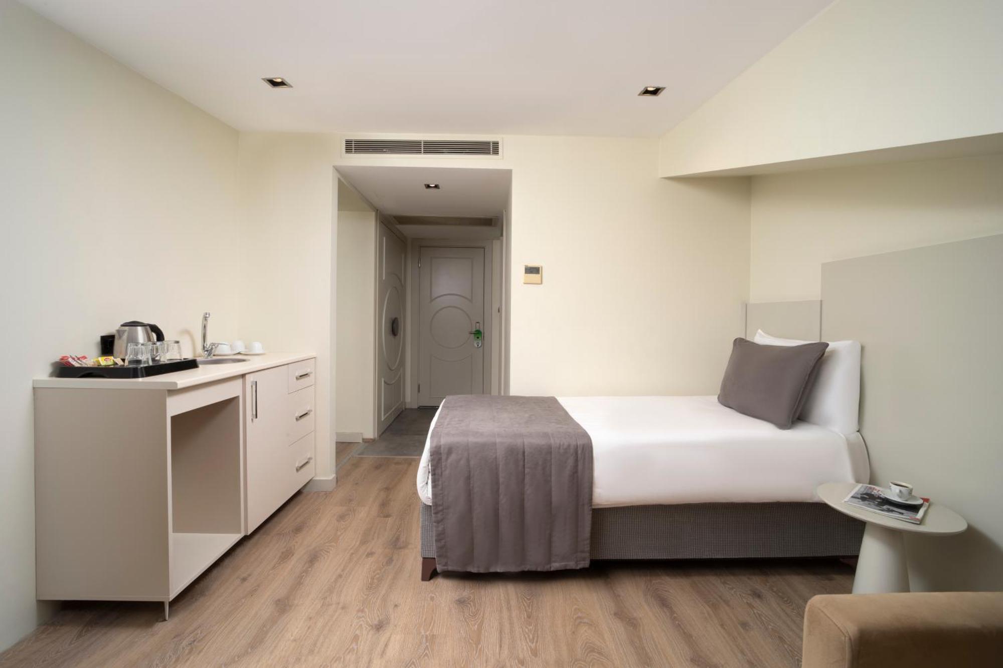 Taksim Galataport Frz Burak Hotel — Photos 2